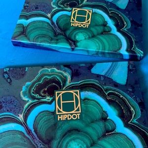 Hipdot Eyeshadow Palette